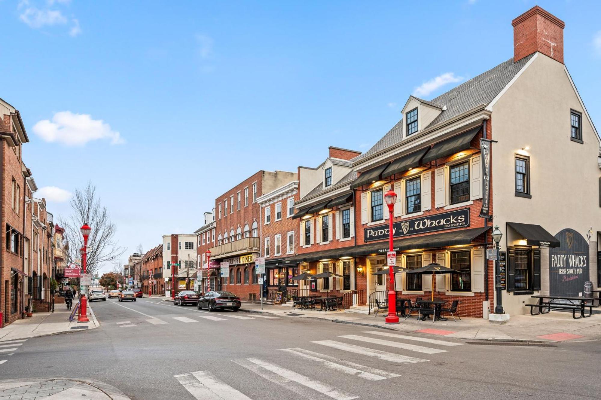 New! Spacious 3-Bedroom Apt In The Heart Of Philly Philadelphia Exterior photo