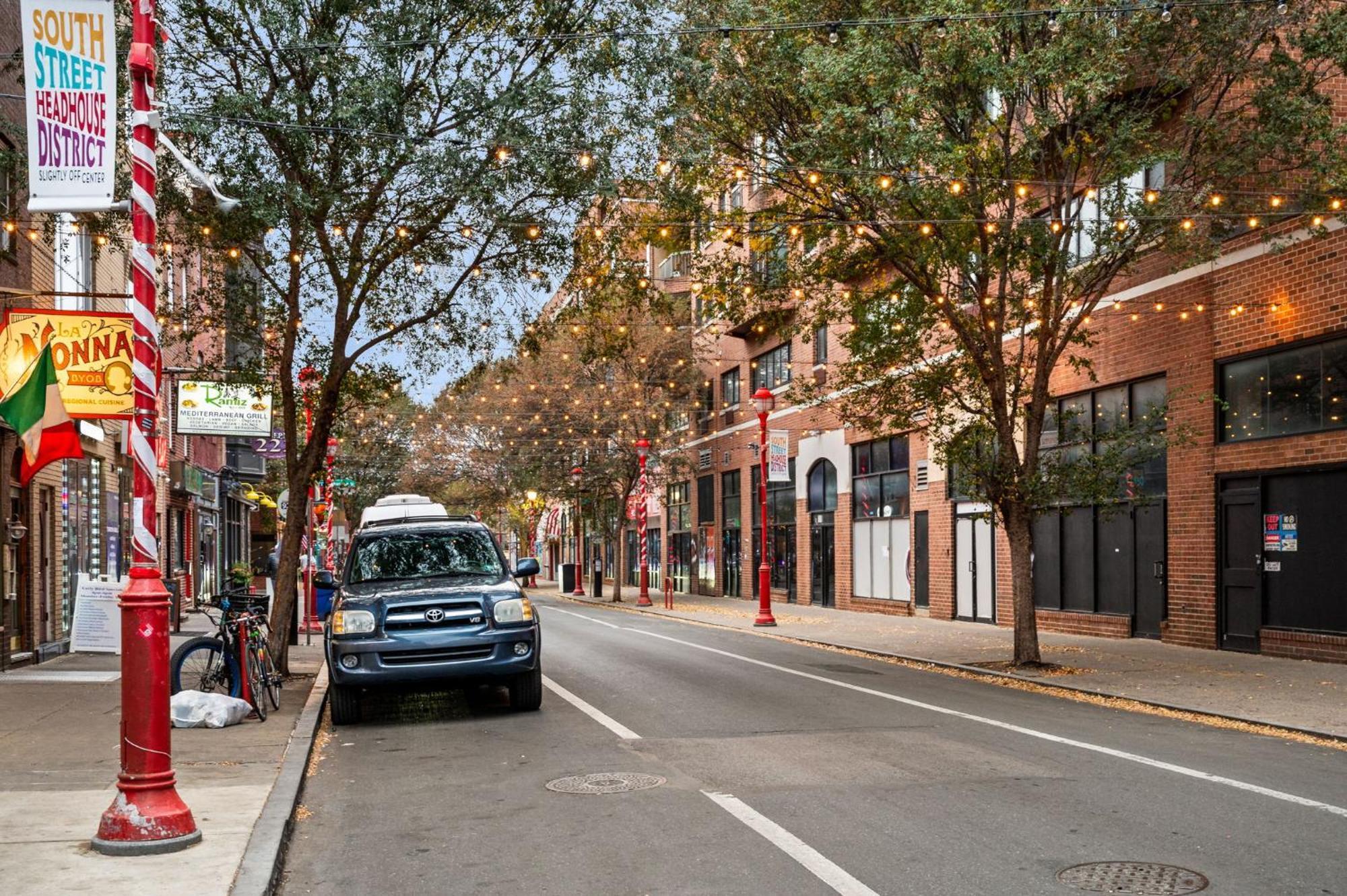 New! Spacious 3-Bedroom Apt In The Heart Of Philly Philadelphia Exterior photo