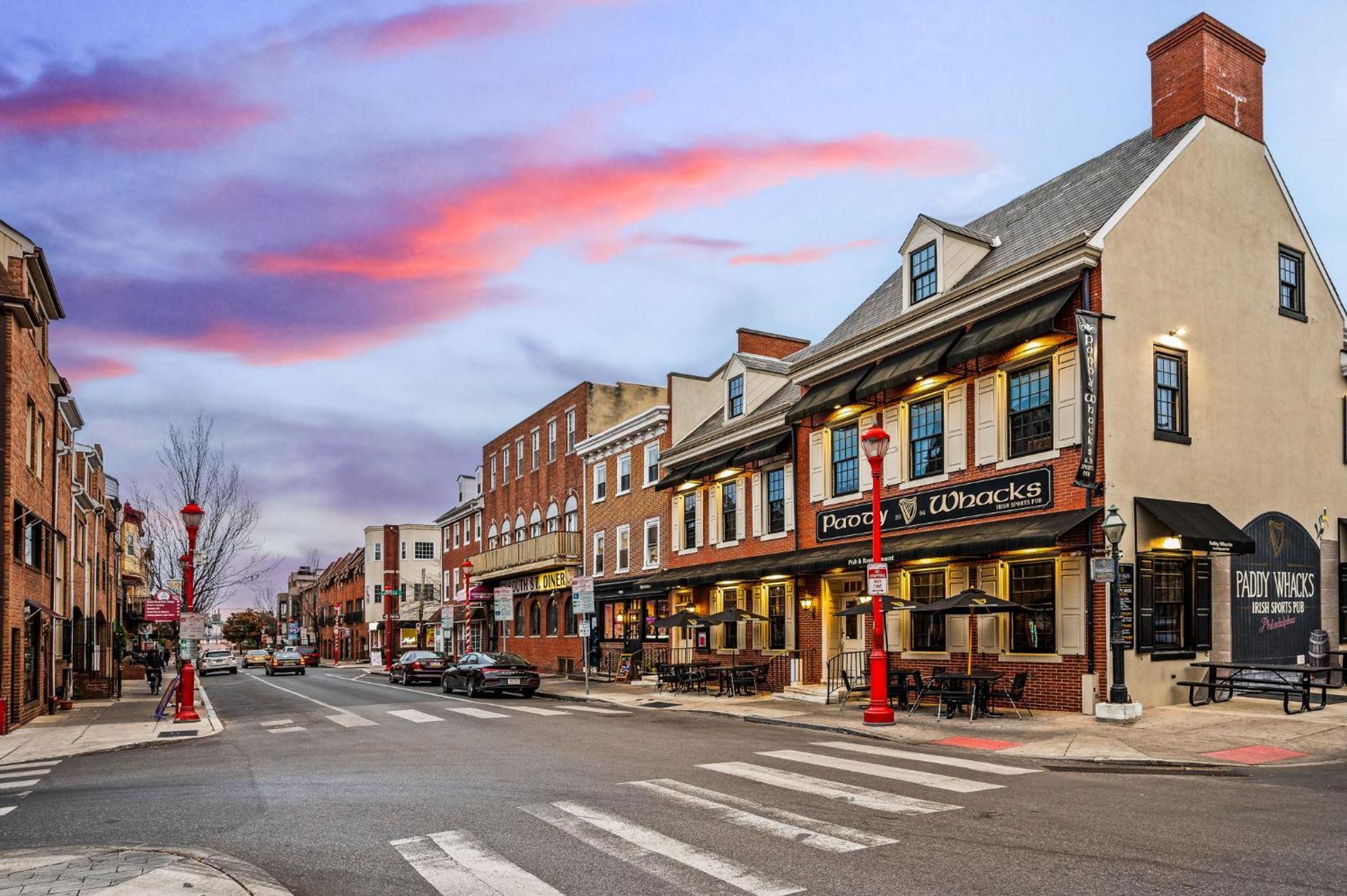 New! Spacious 3-Bedroom Apt In The Heart Of Philly Philadelphia Exterior photo